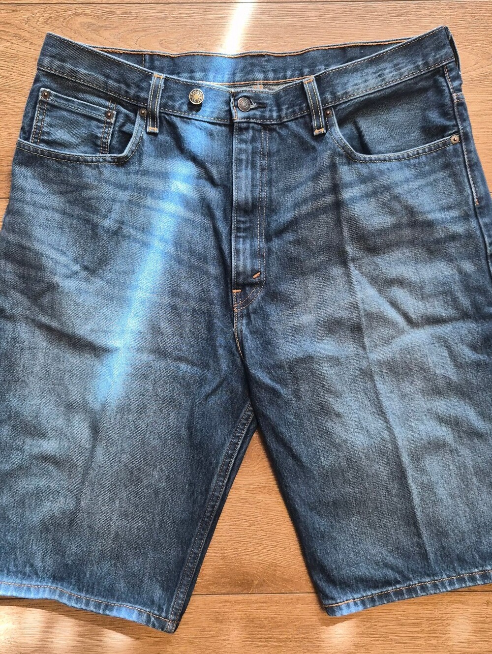 [EUC] Levi's Mens 569 Loose Straight Shorts Darker Blue Rinse 38W